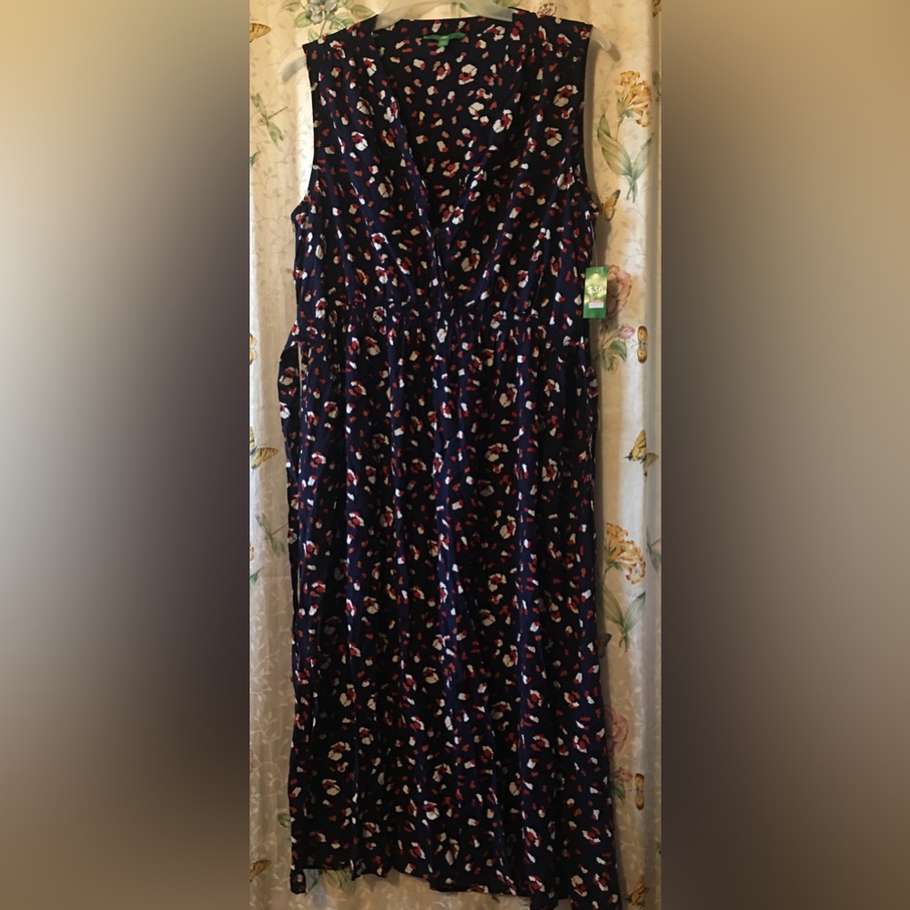 DIP Sleeveless Dress Size 16